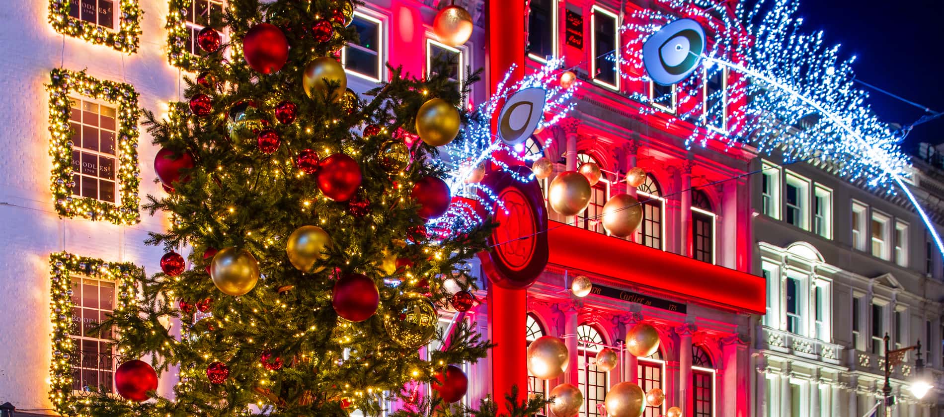 Christmas Eve In London 2024 Camile Martguerita